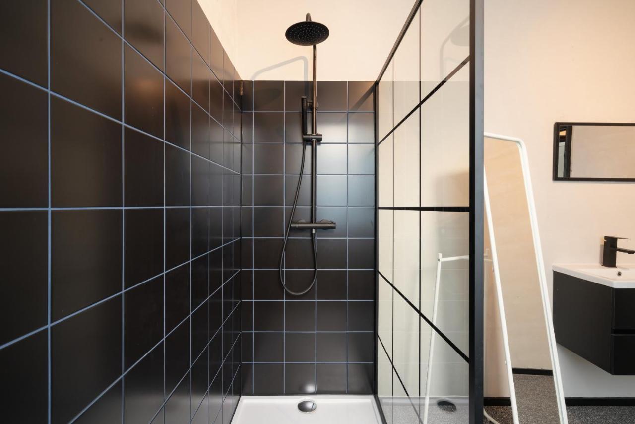 Two-Bedroom Apartments In The Heart Of 안트베르펜 외부 사진