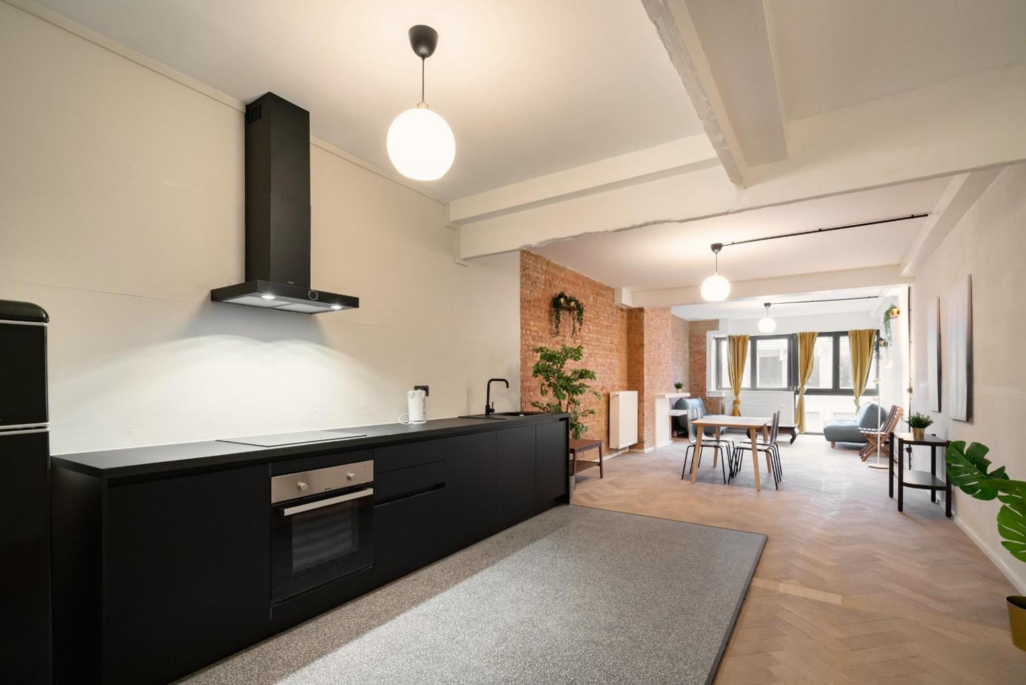 Two-Bedroom Apartments In The Heart Of 안트베르펜 외부 사진