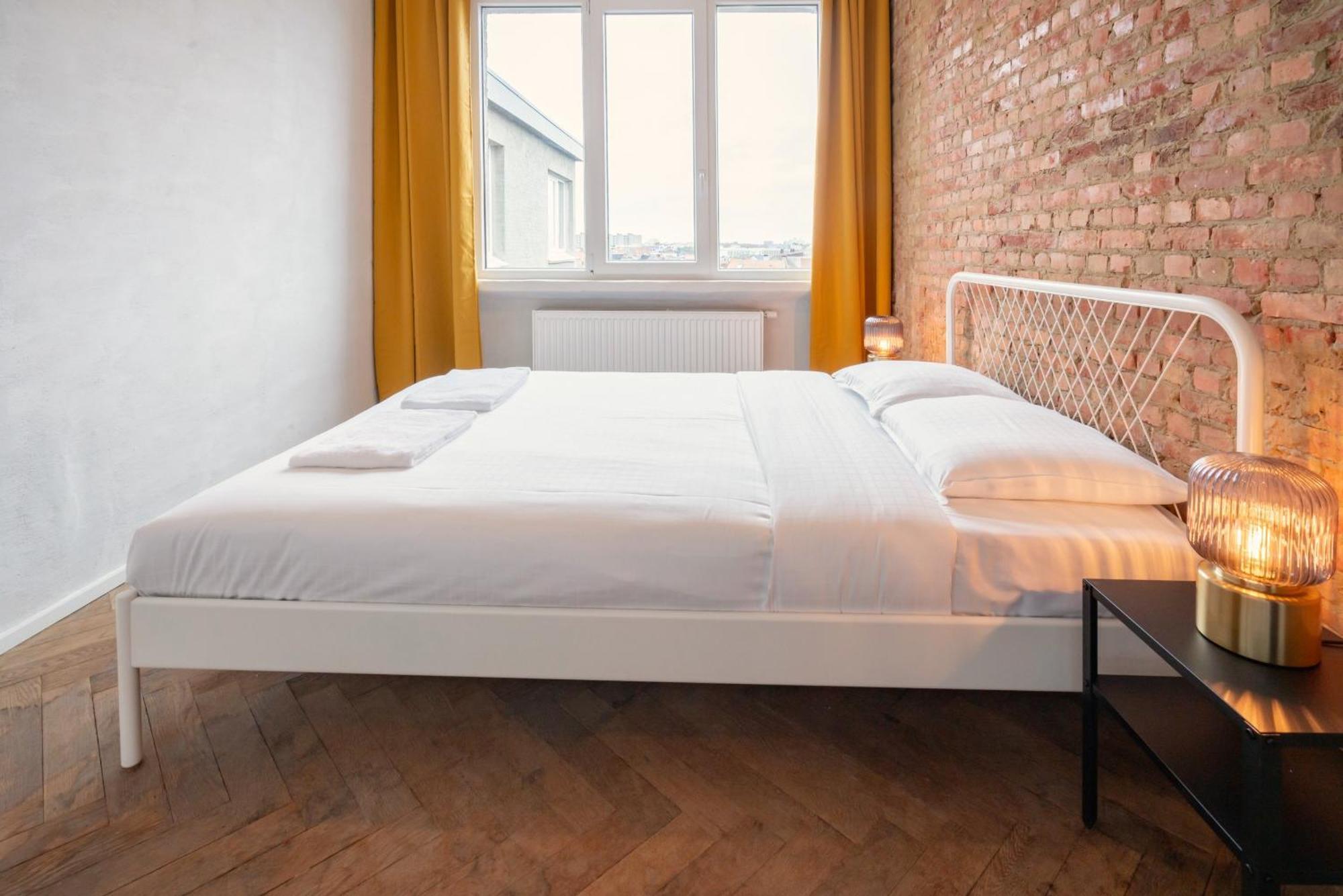 Two-Bedroom Apartments In The Heart Of 안트베르펜 외부 사진